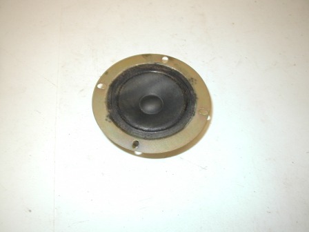 3 9/16 - 4 Ohm / 25 Watt Speaker (From a Midway Cruisin USA Sitdown Control Panel) (Item #64) $5.99