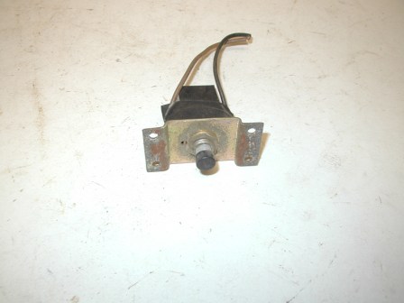Sega Games Push Button Cabinet Switch With Bracket (Item #35) $8.99