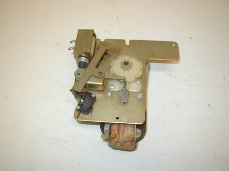 Rowe R82 Jukebox Sprag Unit (Works Intermitently) (Good For Rebuild Or For Parts) (Item #36) $19.99