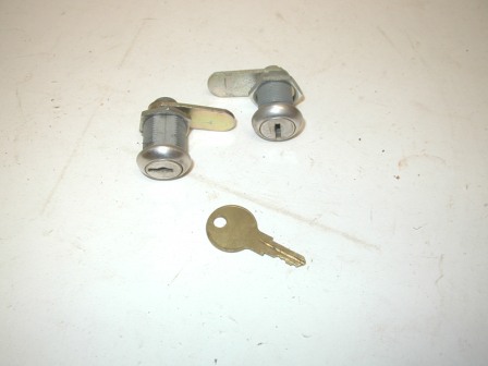 2 Used 7/8 Locks and One Key (Keyed Alike) (Item #47) $5.99
