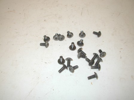 Tamper Proof Torx (5MM X 1/2) Machine Screws (Lot of 21) (Some Rust) (These Came From A Namco Dirt Dash Machine) (Item #26) $5.99