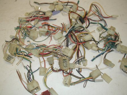 Lot Of 50 Used Wire Connectors (Item #10) $9.99