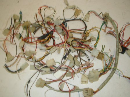 Lot Of 50 Used Wire Connectors (Item #13) $9.99