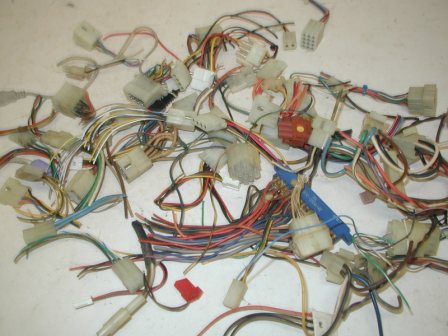 Lot Of 50 Used Wire Connectors (Item #17) $9.99