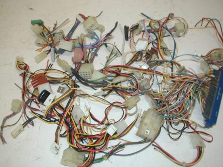 Lot Of 50 Used Wire Connectors (Item #18) $9.99