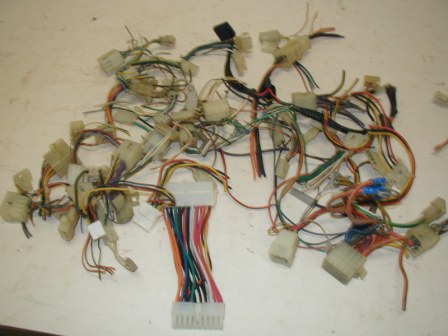 Lot Of 50 Used Wire Connectors (Item #8) $9.99