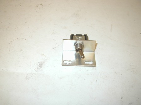Single Pole Cabinet Switch on Bracket (Item #9) $8.99
