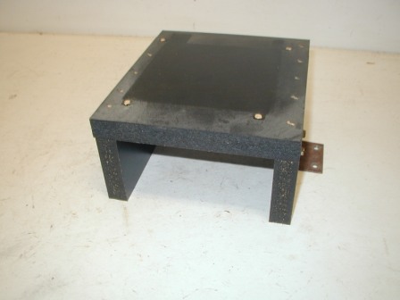 Lot Of Gold Cabinet / Printer Support (7 X 8 X 3 5/8 Tall) (Item #23) $19.99