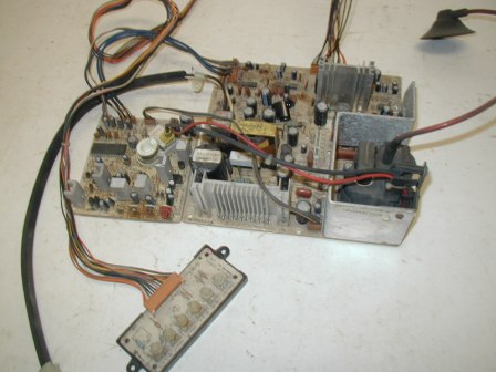 Ducksan 19 Inch VGA Chassis (19VGA971229) (Not Working / For Parts or Repair) (Item #8) $29.99