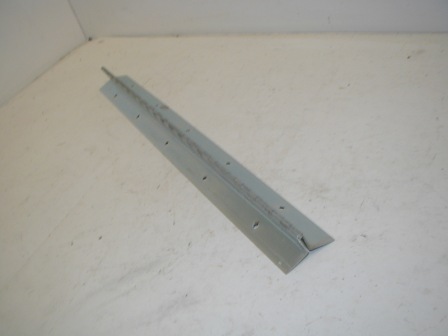 Offset Hinge / 21 Inches Long (Not 90 Degrees) (From A Sitdown 8 Liner Cabinet Top Panel) (Item #29) $24.99