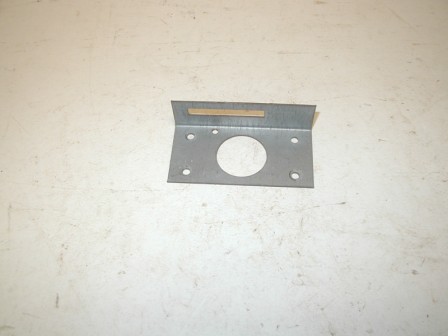 Sega / Subroc 3D Lock Latch (Item #29) $7.99